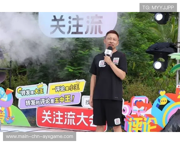 球迷组织集会支持主帅，联赛社交热度飙升