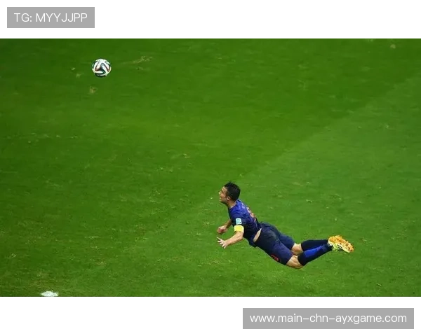 加克波回头望月头球破门极具美感