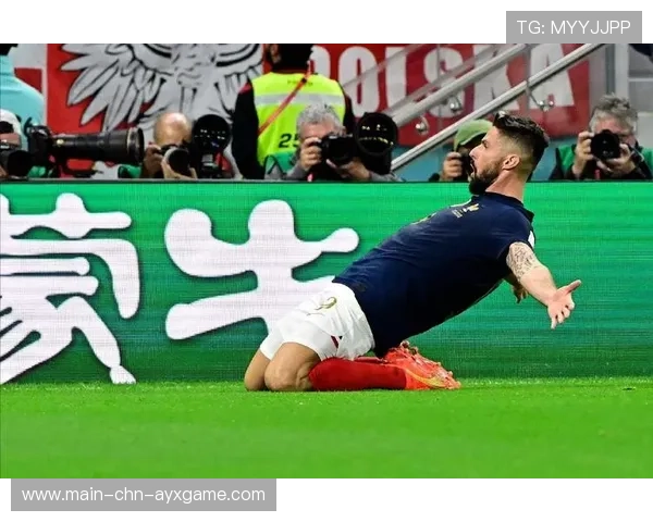 吉鲁点球门前冷静罚中