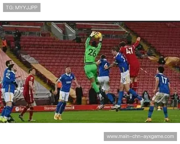 布莱顿高压逼抢训练里三笘薰一条龙突破全队沸腾：训练场上的战术美学